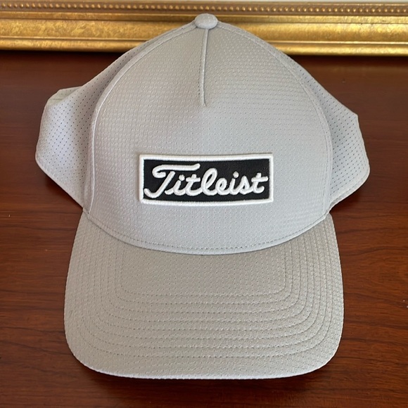 Titleist Other - Titleist golf hat